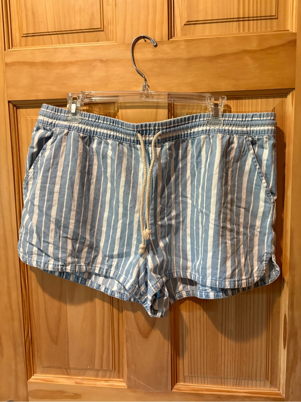 Aerie Blue and White Striped women’s Shorts size XL